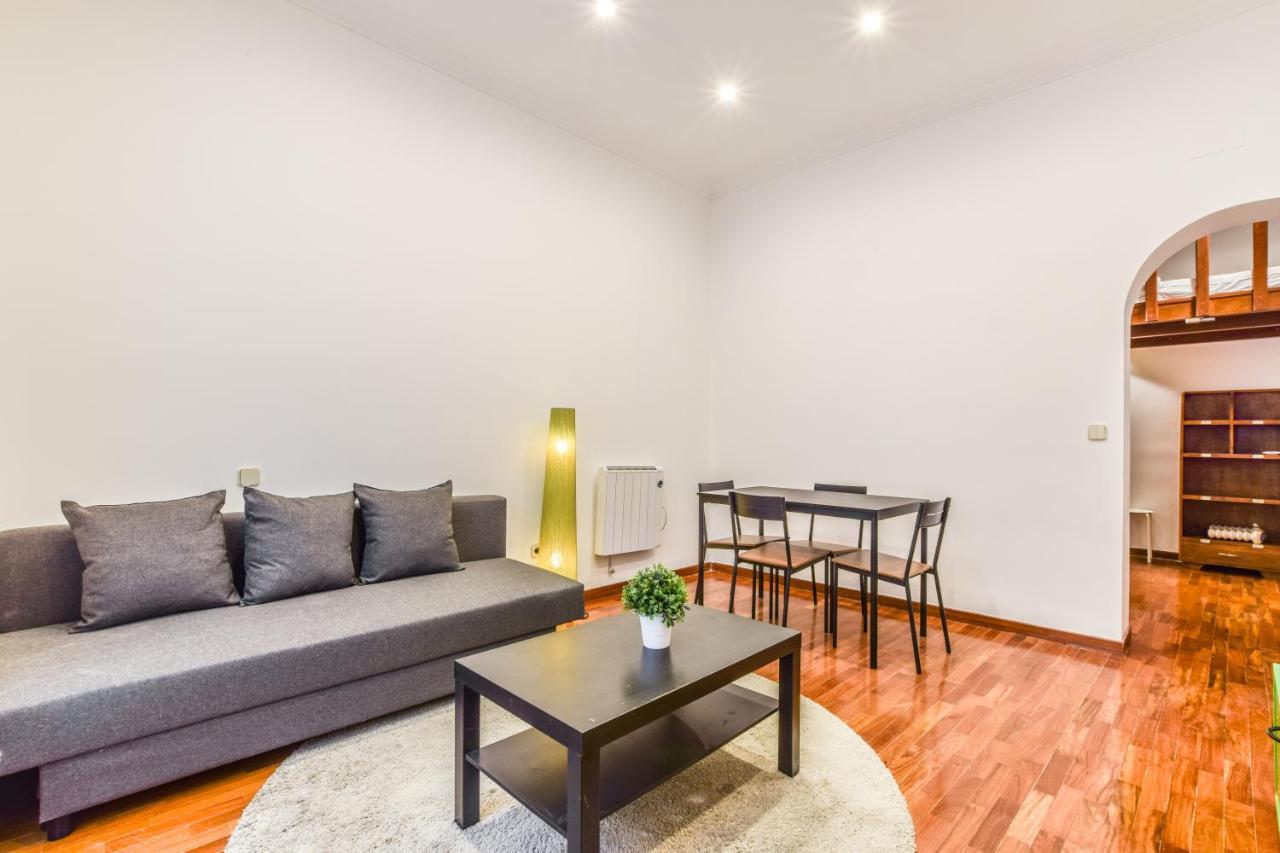 Апартаменти Apartamento Puente De Segovia Мадрид Екстер'єр фото
